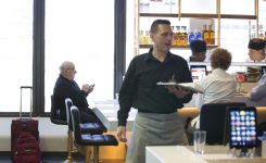 Airlines at PHL Agree to $900 Million in Improvements